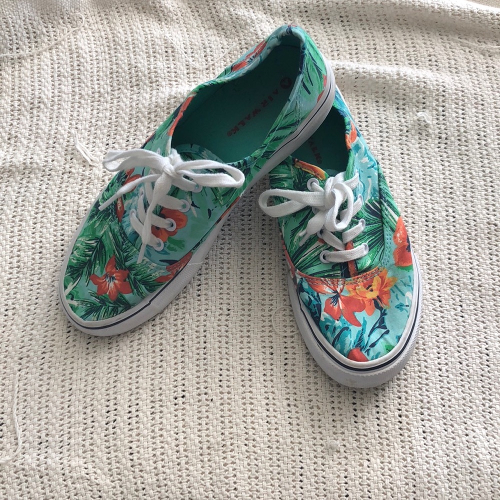 Floral vans